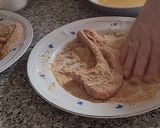 Foto del paso 8 de la receta: Chuletas de cordero rebozadas con pasta y espinacas
