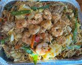 A picture of step 7 of Chicken & Shrimp Miki Bihon Guisado.