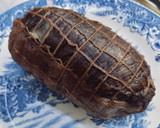 Foto del paso 5 de la receta: Redondo de ternera relleno de champiñones, ciruelas, pasas y orejones