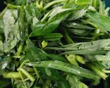 Foto langkah ke 1 dari resep Jangan Bobor Kangkung.