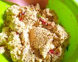 Foto langkah ke 4 dari resep Pepes Tahu Tongkol.