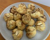 A picture of step 8 of Coconut almond cookies.