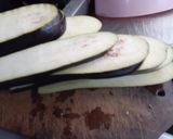 Foto del paso 1 de la receta: MILANESA DE BERENJENA 🍆