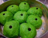 Foto langkah ke 4 dari resep Roti kukus warna.