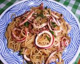 A picture of step 4 of Simple Squid Yakisoba Stir-Fried Noodles Oyster Sauce.