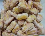 Foto langkah ke 6 dari resep Cassava Cookies.