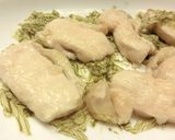 A picture of step 5 of Chicken Breast Meat Coated in Shredded Kombu.