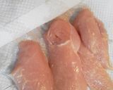 A picture of step 3 of Toriten Chicken Tempura.