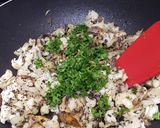 Foto del paso 3 de la receta: Macarrones al coliflor, champiñones y crema de trufa