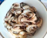 Foto langkah ke 1 dari resep Udang mentega ala devina hermawan.