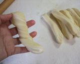A picture of step 6 of Marbled Bread for Cheese Lovers.