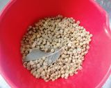 A picture of step 2 of Potato Salad with Lentils and Sausage.