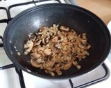 A picture of step 5 of Vickys Rosemary Chicken with Onion & Mushrooms GF DF EF SF NF.