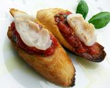 A picture of step 3 of Pan Con Tomato (SPANISH APPETIZER).