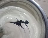 Foto langkah ke 3 dari resep Brownis Coklat Ummi.