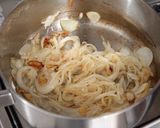 A picture of step 4 of Eggs a la Flamenca.