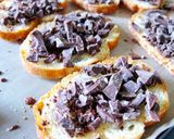 A picture of step 5 of Decorated Chocolate Rusks.
