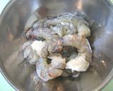 A picture of step 1 of Banquet Style Prawn Salad.