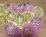 A picture of step 10 of Chocolate Dipped Strawberries.
