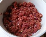 A picture of step 3 of Beef Sirloin Burgers.