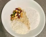 A picture of step 4 of Makhana Panjiri.