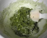 A picture of step 5 of Kuroneko-san's Green Tea and Cream Cheese Muffins.