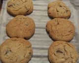A picture of step 8 of Peanut Butter & Chocolate Cookies.