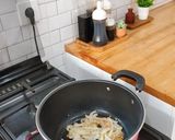 Foto langkah ke 1 dari resep Sup Bakso Jamur.