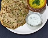 A picture of step 5 of Garlic chilli paratha.