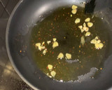 Foto del paso 2 de la receta: Almejas en salsa vieja