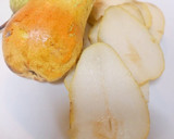 Foto del paso 1 de la receta: Ensalada de peras caramelizadas con queso azul