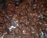 Foto del paso 3 de la receta: Pasas de uva bañadas en chocolate