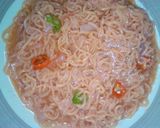 A picture of step 3 of Indomiee😋.