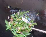 Foto langkah ke 3 dari resep Sayur bening telur mi lasa.