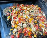 Une image de l'étape 16 de Émincé de poulet mariné au chutney, oignon et poivrons bicolores.