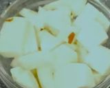 A picture of step 1 of Apple and banana smoothie.