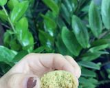 Hình bước làm 1 của món Bánh quy chay hạnh nhân matcha