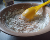Foto del paso 8 de la receta: Croquembouche (masa choux y crema pastelera)