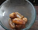 Foto langkah ke 2 dari resep Es Susu Kurma.