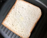 A picture of step 9 of Thecha Cheese Sandwich.