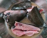 Foto langkah ke 1 dari resep Woku Kepala Ikan Patin (tanpa santan).