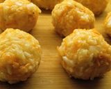 Foto del paso 2 de la receta: Bocaditos de arroz relleno de queso