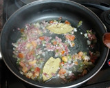 Foto del paso 5 de la receta: Guiso de judías blancas con albóndigas