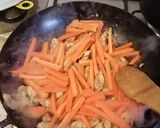 Foto del paso 5 de la receta: Pollo salteado con Puré