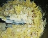 A picture of step 4 of White Sauce pasta.