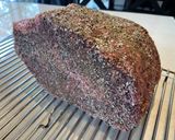 Une image de l'étape 4 de Rôti de côtes Wagyu fumé au bois de bourbon.