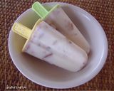 A picture of step 9 of Easy Condensed Milk Ice Candy.