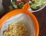 A picture of step 1 of Mecroni Nacho salad Restra Types.