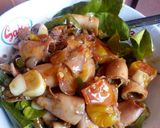Foto langkah ke 4 dari resep Oseng Cumi Asin Pedas Manis.