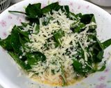 A picture of step 1 of Spinach Omelette.